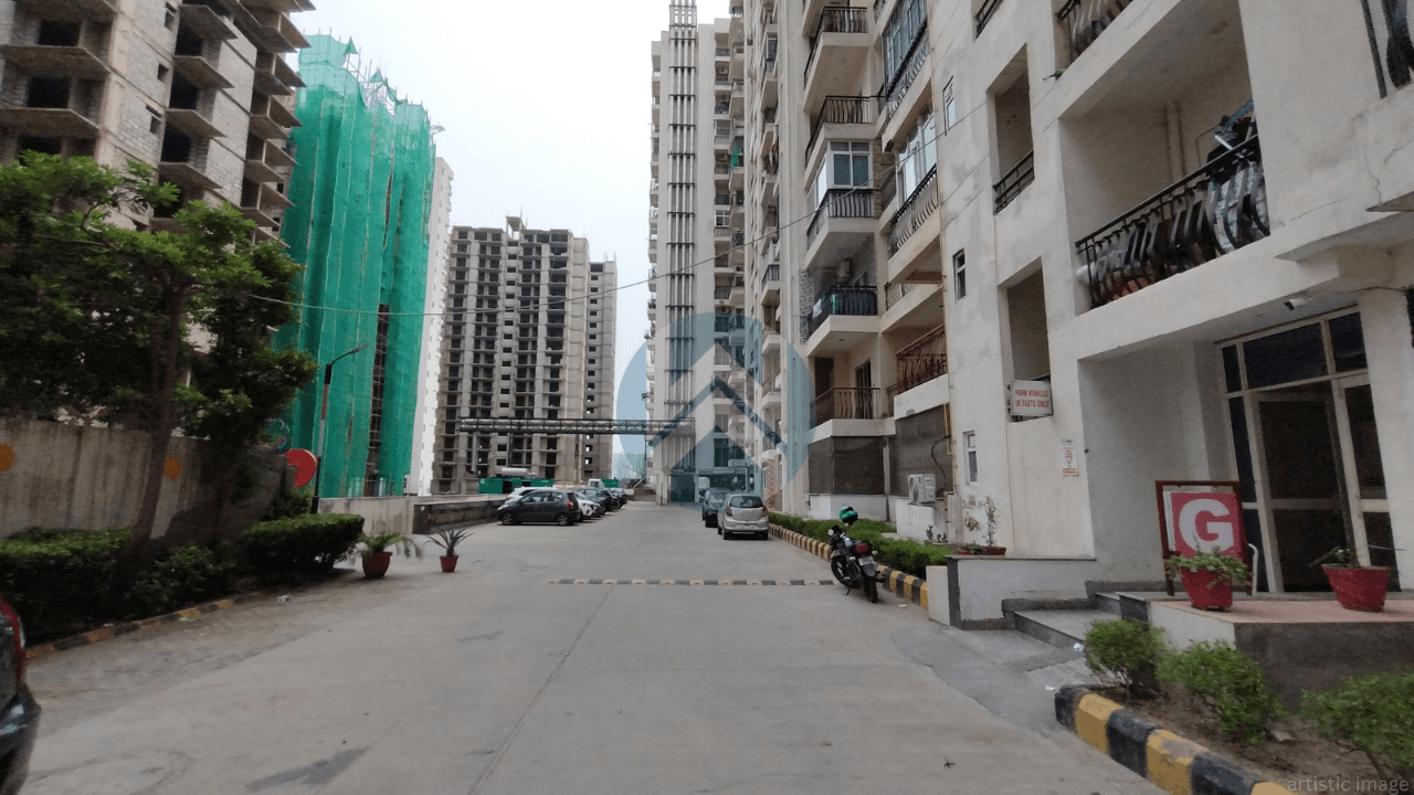 Property thumbnail 2