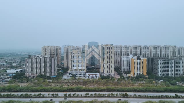 Purvanchal Royal City logo